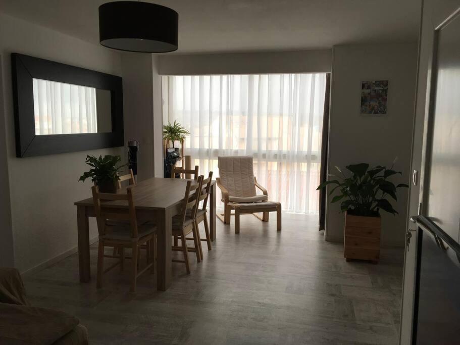 Appartement T3 Proche De La Mer Narbonne Bagian luar foto